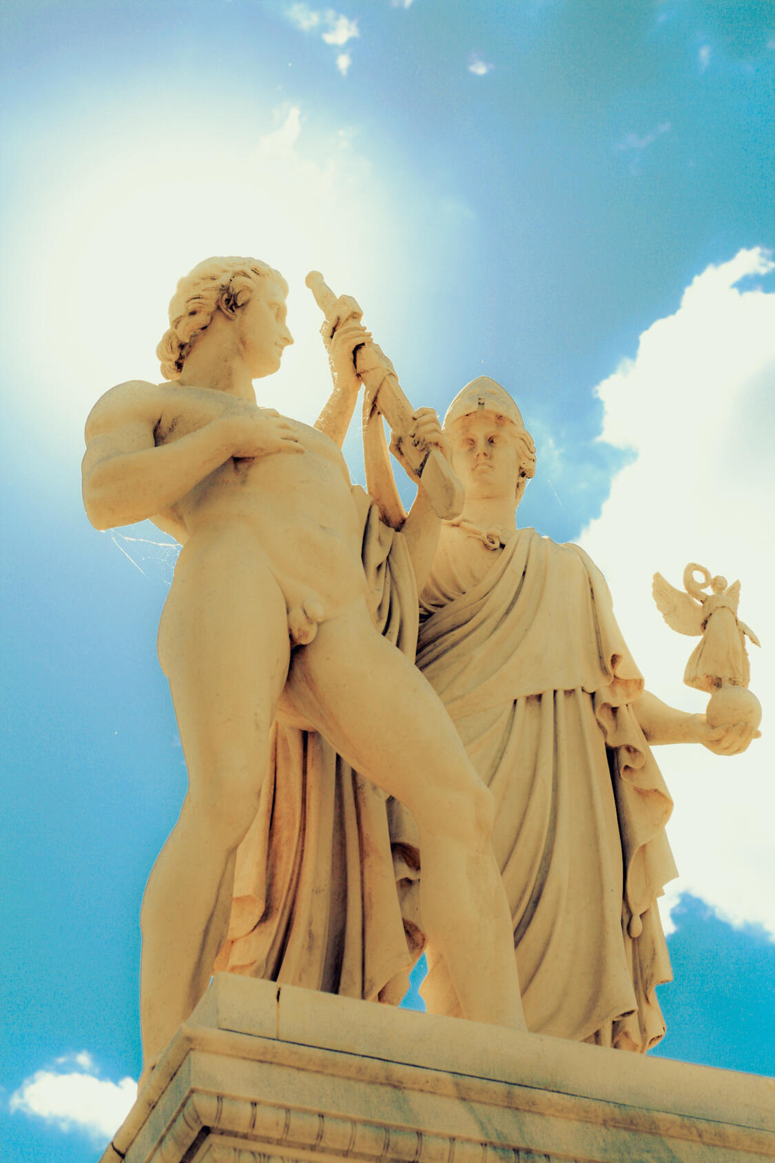 1 8 0 8 2 5 Berlin, Germany