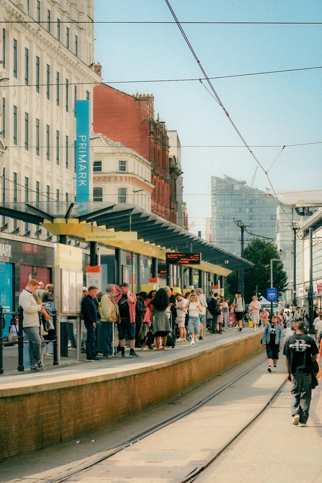 1 0 0 8 2 5 Manchester, England